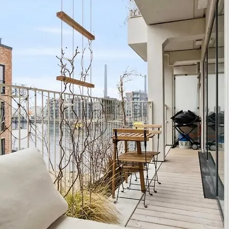 Luxury Waterfront In København