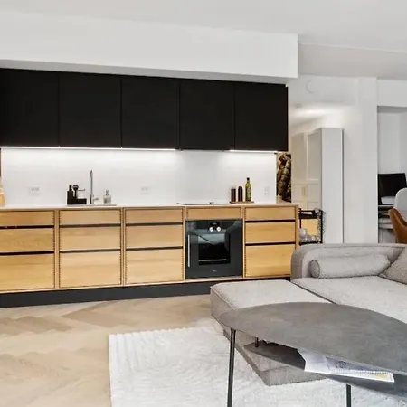 Luxury Waterfront In