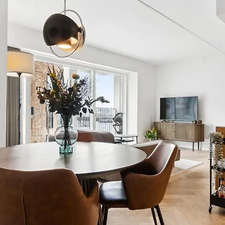 Luxury Waterfront In Lejlighed *