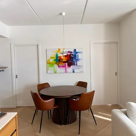 Luxury Waterfront In